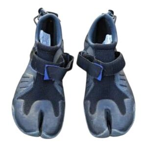 O’Neil Black and Blue Split-Toe Water Shoes for camp